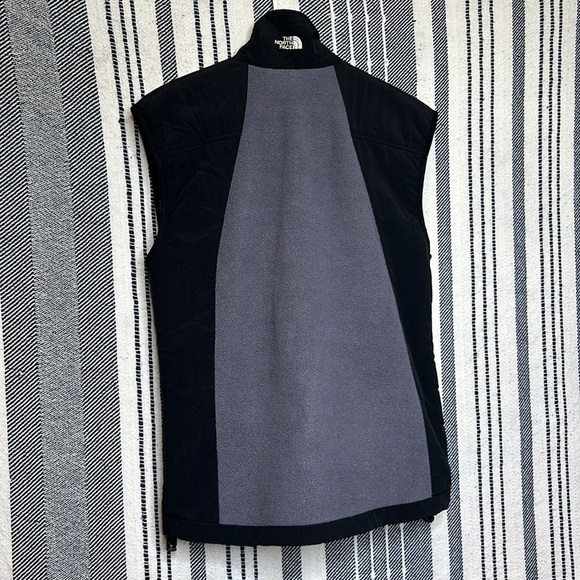 Vintage Mens The North Face Fleece Vest - Picture 3 of 7